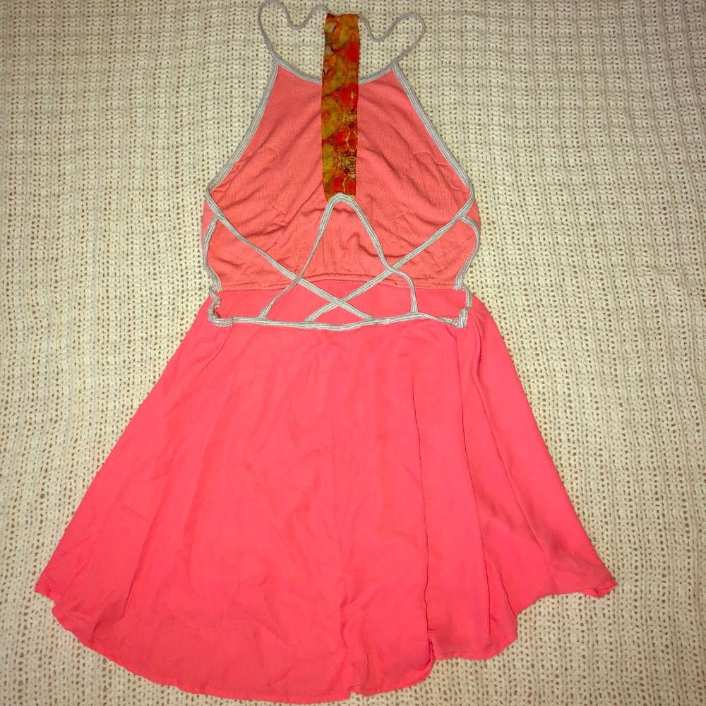 THIS IS THE TOP YOU NEED | cut out back / strappy